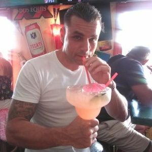 Meet your Posher, Tommy